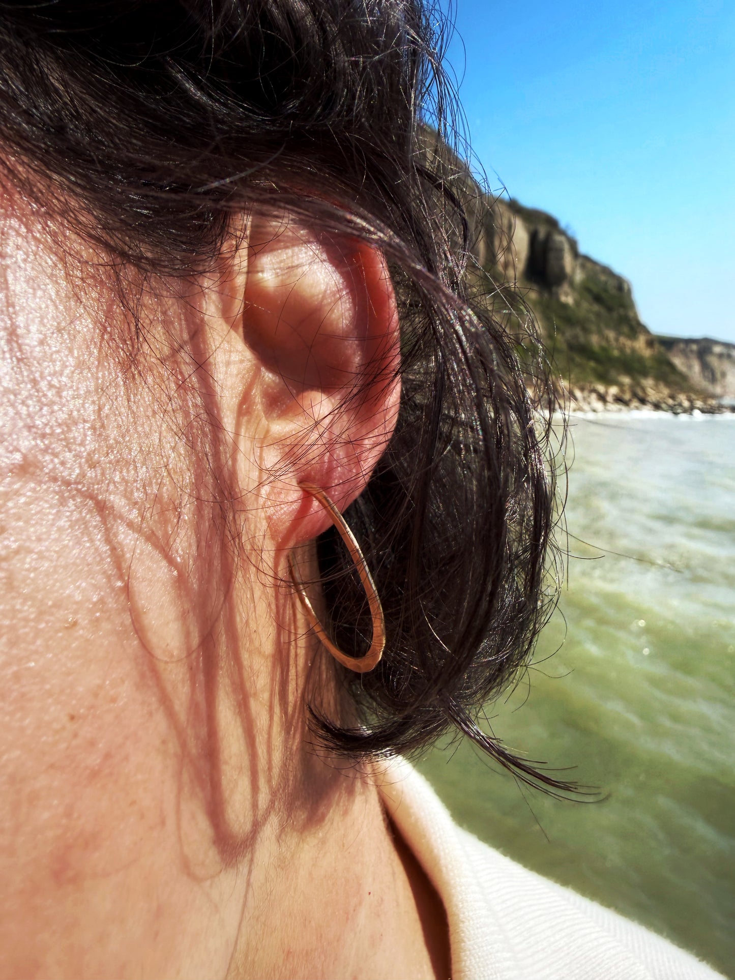 Hammered gold hoop earrings