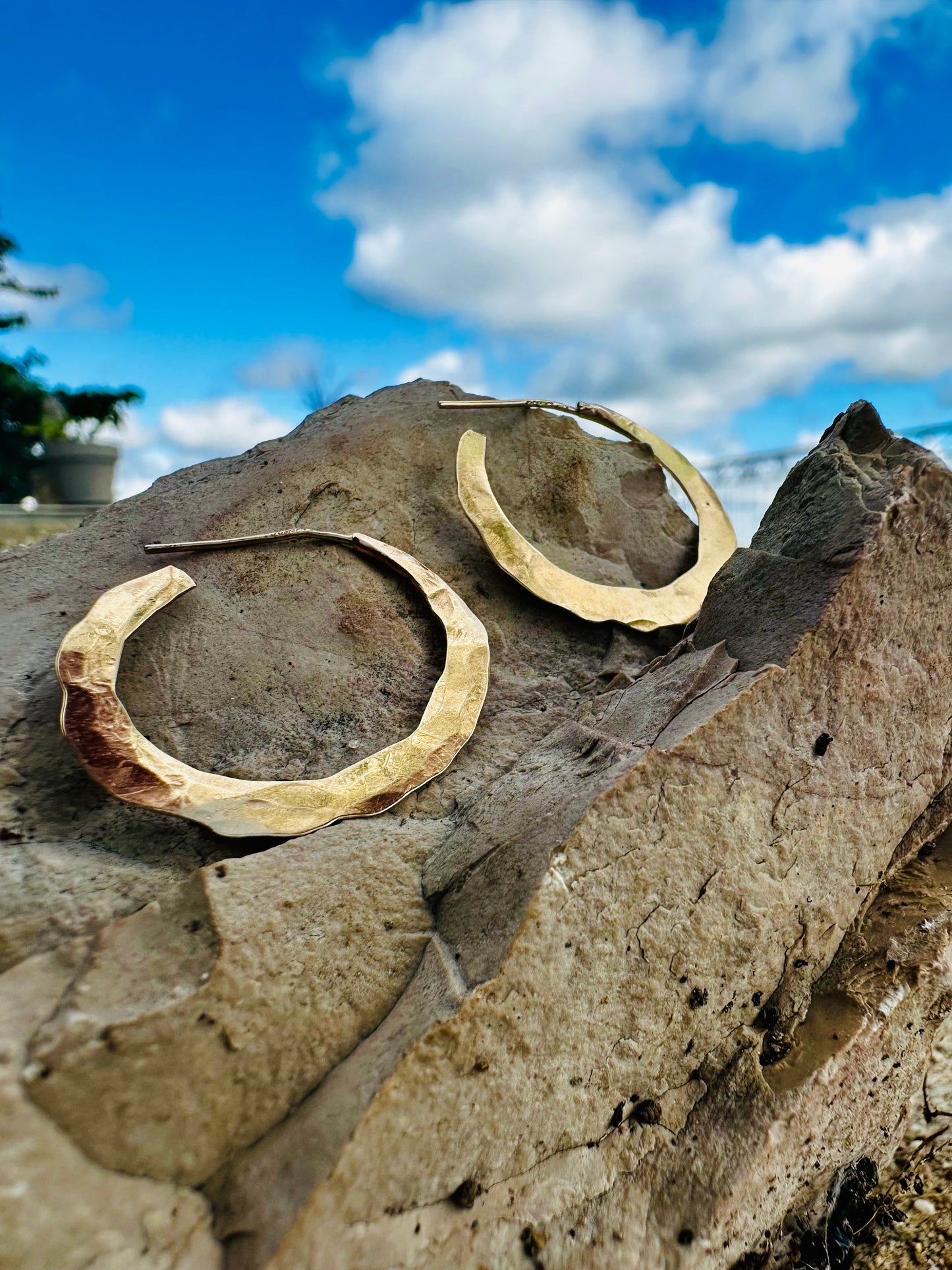 Hammered gold hoop earrings