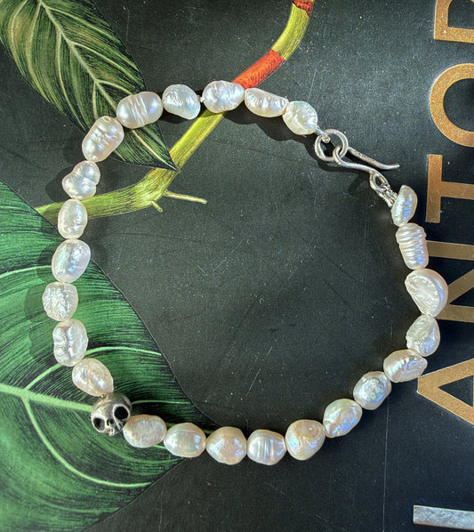 Silver Skull with Freshwater Pearls bracelet - Virginia Allan
